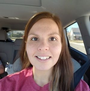 Meet your Posher, Alicia